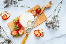 Load image into Gallery viewer, Purple Haze Goat Cheese

